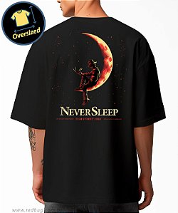 Camiseta Oversized Freddy Never Sleeps