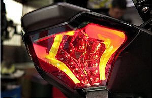 Lanterna Led Alto Brilho Com Piscas Integrados Yamaha MT 07 Até 2020