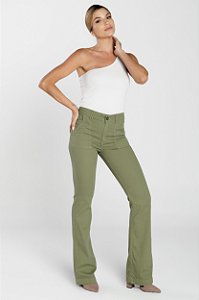 Calça Boot Cut Sarja Verde Oliva - Manaus