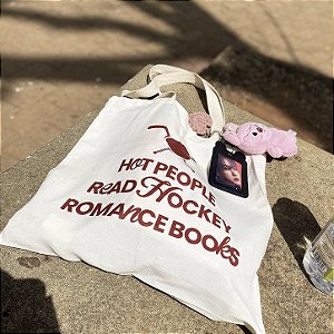Ecobag | Hot people read hockey romance books