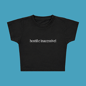Baby Tee | Hostil e Inacessível (A Hipótese do Amor)