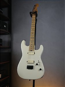 Guitarra Charvel Pro mod SanDimas 1HH HT 2016 - White - EMG - Usado