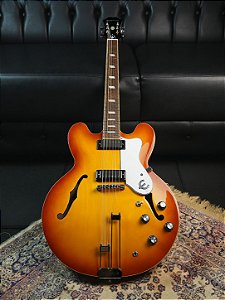 Guitarra Semi-acústica Epiphone Riviera Frequensator Royal Tan