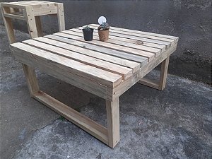 Mesa de centro madeira maciça pallet