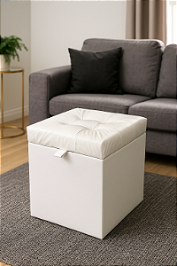 Puff Baú Estofado Quadrado Mari 36cm - Branco Corino