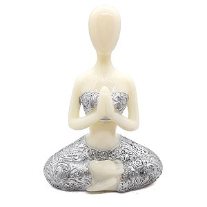 Enfeite Yoga Resina Estatua Decorativa Orando Cinza 12 cm