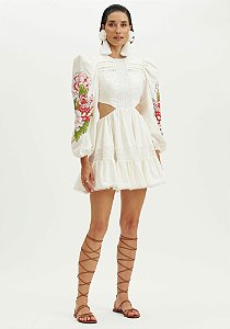 VESTIDO CURTO COM MANGA