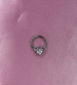 Argola seg daith coração 3 zirconias titanio