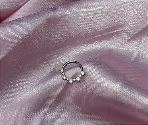 Argola daith mini dentado zirconias titânio