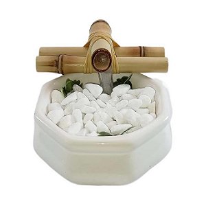 Fonte de Água Baguá Feng Shui em Cerâmica e Bambu (13cm)