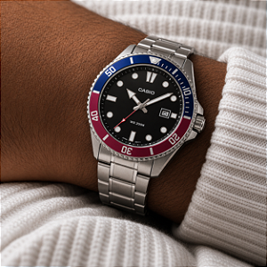 Relógio Casio Analógico Prata/Verde MDV-107D-1A3VDF