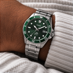 Relógio Casio Analógico Prata/Verde MDV-107D-3AVDF