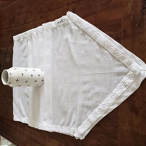 Caminho de mesa linho branco com renda guipir  265 X 55 cm