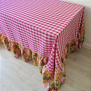 Toalha de mesa xadrez com babado de chita