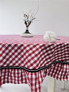 Toalha de mesa xadrez com babados