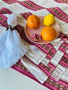 toalha de mesa linho misto bordada rosa