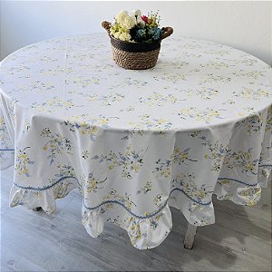 Toalha de mesa redonda com babados