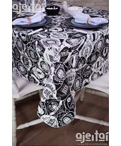 Toalha de Mesa em Jacquard Boteco Preto e Branco