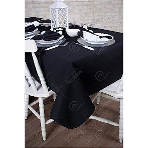 Toalha de Mesa Retangular em Tecido Impermeável Acqua Linea Sapucaia Preto