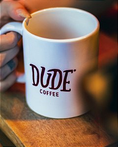 Caneca Branca Dude Coffee Lettering (300ml)