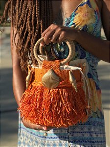 Bolsa de Palha de Buriti Bucket Alana Coral