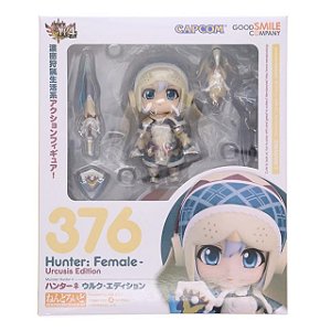376 Nendoroid Hunter: Female - Lagombi Edition