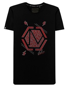 Camiseta masculina premium preta logo hexagonal vermelho