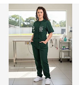 MACACÃO DE CAMPO PERSONALIZADO, LOGO VET  TECIDO LEVE, GABARDINE PREMIUM.