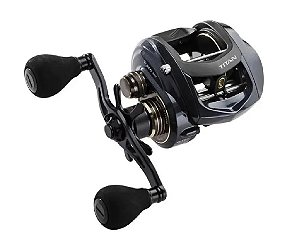 CARRETILHA DAIWA MILLIONAIRE UTD 300 (PRETA) ESQUERDA - Shop do