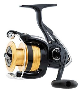 MOLINETE DAIWA SWEEPFIRE SW2500 MODELO NOVO