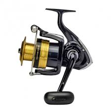 MOLINETE DAIWA SWEEPFIRE SW4000 MODELO NOVO