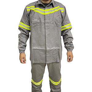 Conjunto Calça e Camisa NR10 Cinza Risco 2 ATPV 11 Guardian DX Para Arco Elétrico Refletivo com Bolso CA 46298