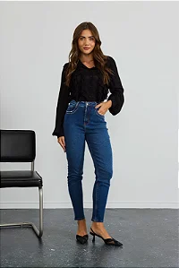 Calça Jeans Feminina Mom Fit Cigarrete com Cintura Alta