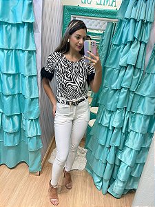 blusa t shirt estampa zebra  com plumas animal print 2023