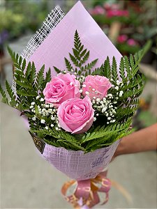 Buquê 3 Rosas com Mosquitinho