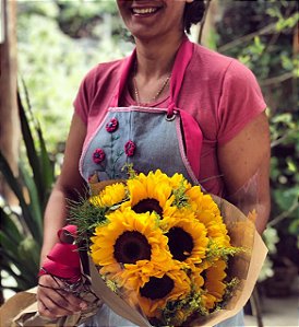 Buquê 12 Girassóis