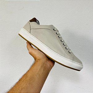 Tênis Masculino com preço de custo (LEIA A DESCRIÇÃO)