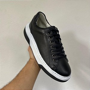 Tênis Masculino com preço de custo (LEIA A DESCRIÇÃO)