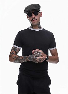 Camiseta Masculina Ermek Label Bicolor - Preta Gola Branca