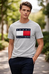 Camiseta Tommy Hilfiger Masculina-Cinza XM07429020