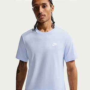 Camiseta Nike Sportswear Club Masculina - Azul  AR4997408