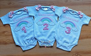 Kit 3 bodys Mesversario Menina Arco Íris