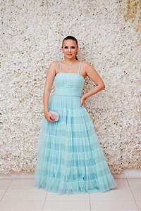 VESTIDO  EM TULE AZUL ACQUA COM BUSTO RETO E DETALHE TRANÇANDO