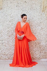 VESTIDO CAPA CORAL COM BORDADO NA CINTURA