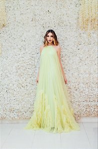 VESTIDO REAGATA AMARELO TULE SAIA FOLHOS CAÍDOS