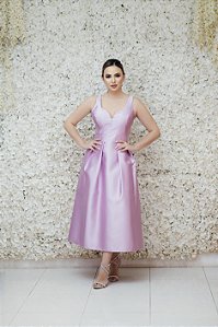 VESTIDO MIDI EM ZIBELINE LILÁS / LAVANDA DECOTE CORAÇÃO E ALÇA LARGA