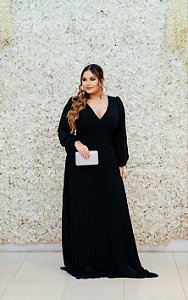 VESTIDO PRETO PLISSADO MANGA LONGA COM AMARAÇÃO NA COSTA
