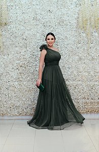 VESTIDO TULE VERDE OLIVA OMBRO ÚNICO COM FLOR