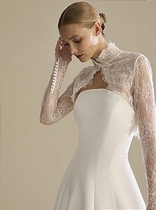 BOLERO RENDA CHANTILLY FRENTE VAZADA MANGAS