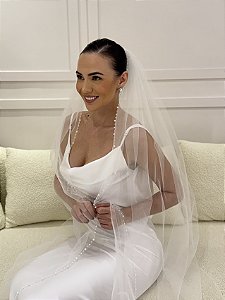 VÉU EM TULE E PÉROLAS PRONOVIAS